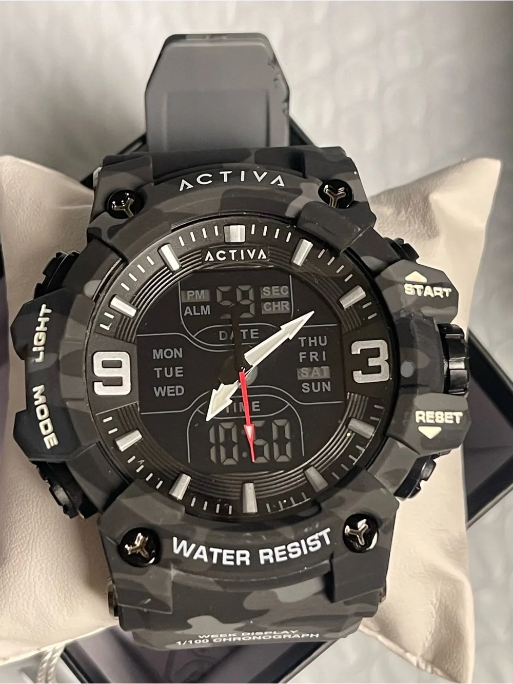 Activa Vulkor X Invicta Analog Digital Men's Watch - 53mm. Camouflage Grey Black